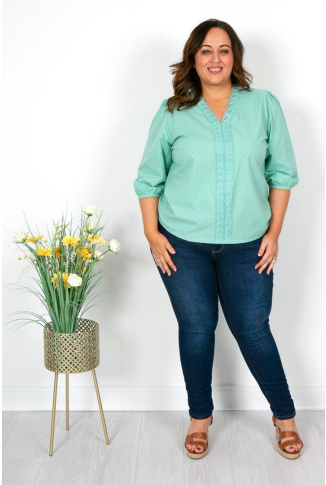 Dobby Spot Top in Mint