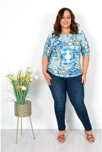 Keyhole Detail T-Shirt in Paisley & Tile Print